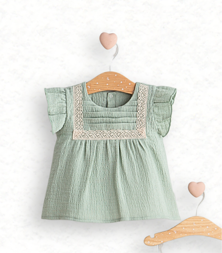 Baby Girl Lace & Ruffle Muslin Set