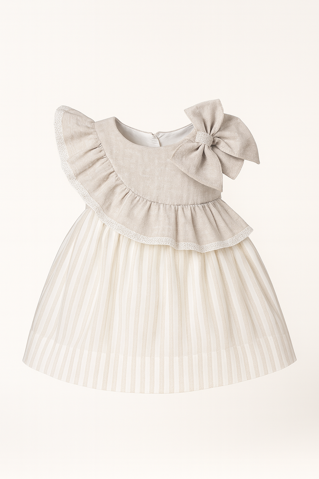 Baby Girl Ruffle Dress with Bow – Sweetness in Every Detail